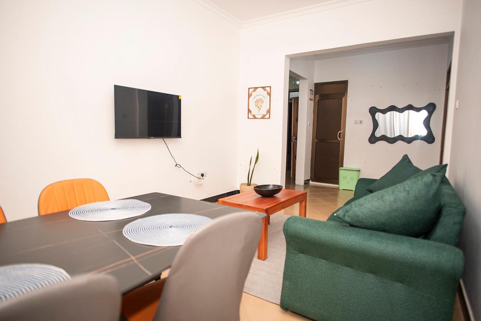 Domin Apartment *